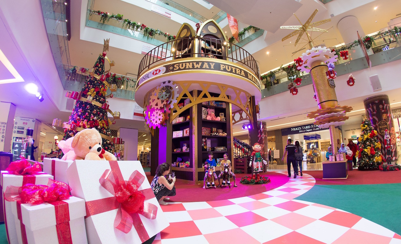 Children Dreams Brought to Life at Santa's Toy Factory in Sunway Putra