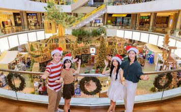 Dive Down Under for a Summertime Christmas at 1 Utama!