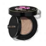 Bobbi Brown x Alice In Wonderland Weightless Skin Cushion Foundation Packshot 1