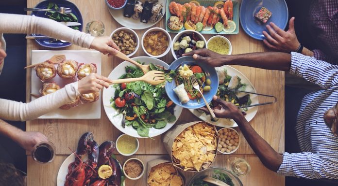 Celebrate Eid Mindfully: How to Feast Without Overindulging